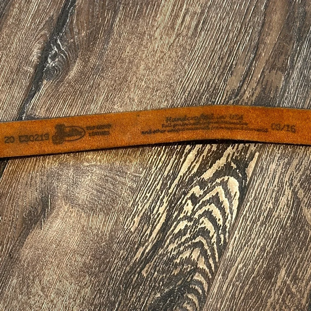 Boys size 3-6 Justin Boots genuine leather belt with Silver Buckle